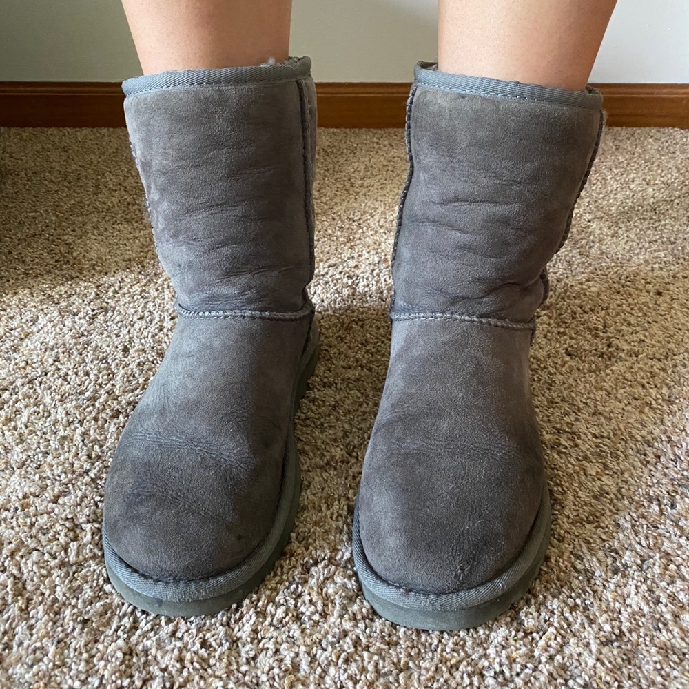 Classic Short UGGs